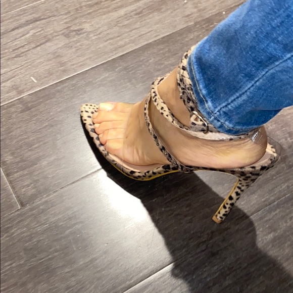 Cheetah Print Heels - Picture 6 of 7